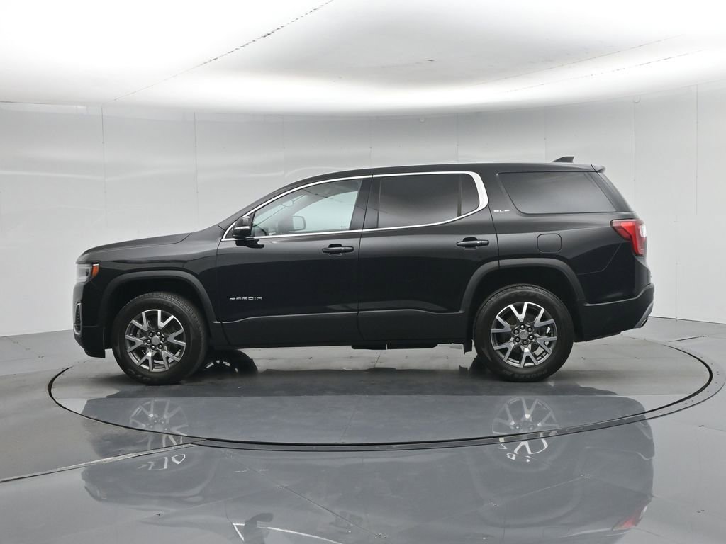 Used 2022 GMC Acadia SLE FWD image 32