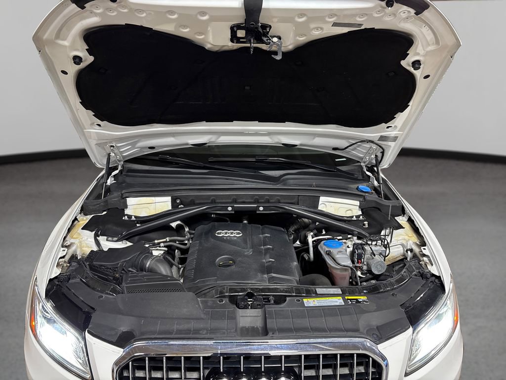 Used 2016 Audi Q5 2.0T Premium Plus w/ Technology Package image 13
