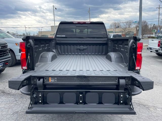 New 2026 Chevrolet Silverado 2500 High Country w/ Midnight Edition image 13