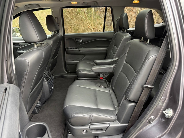 Used 2019 Honda Pilot Elite image 17