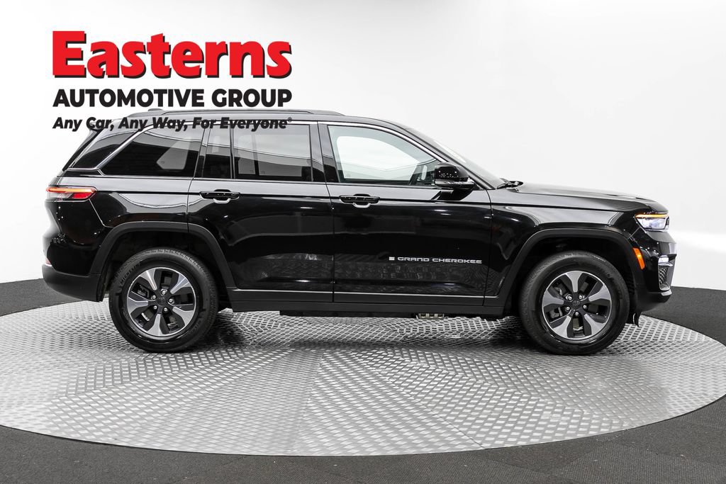 Used 2024 Jeep Grand Cherokee Limited 4xe AWD/4WD image 4