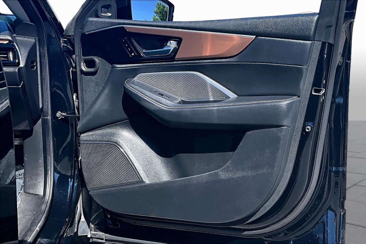 Used 2022 Acura MDX SH-AWD w/ Technology Package image 23
