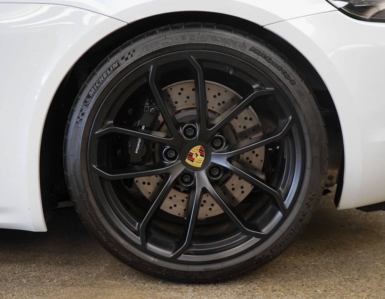 Used 2020 Porsche 718 Boxster Spyder RWD image 12