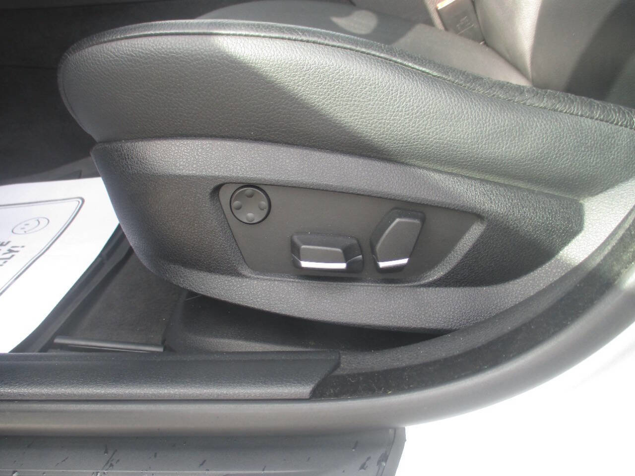 Used 2011 BMW 535i xDrive Sedan image 15