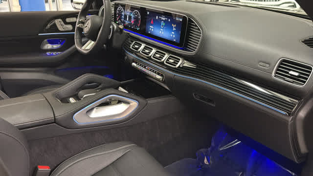 New 2026 Mercedes-Benz GLS 580 4MATIC image 35