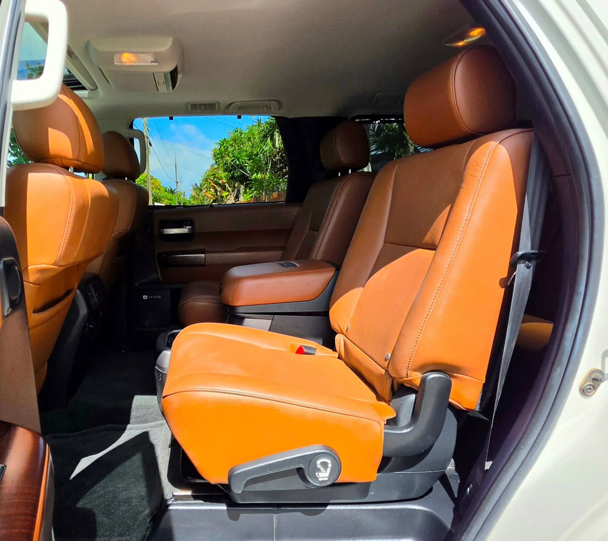 Used 2015 Toyota Sequoia Platinum RWD image 13