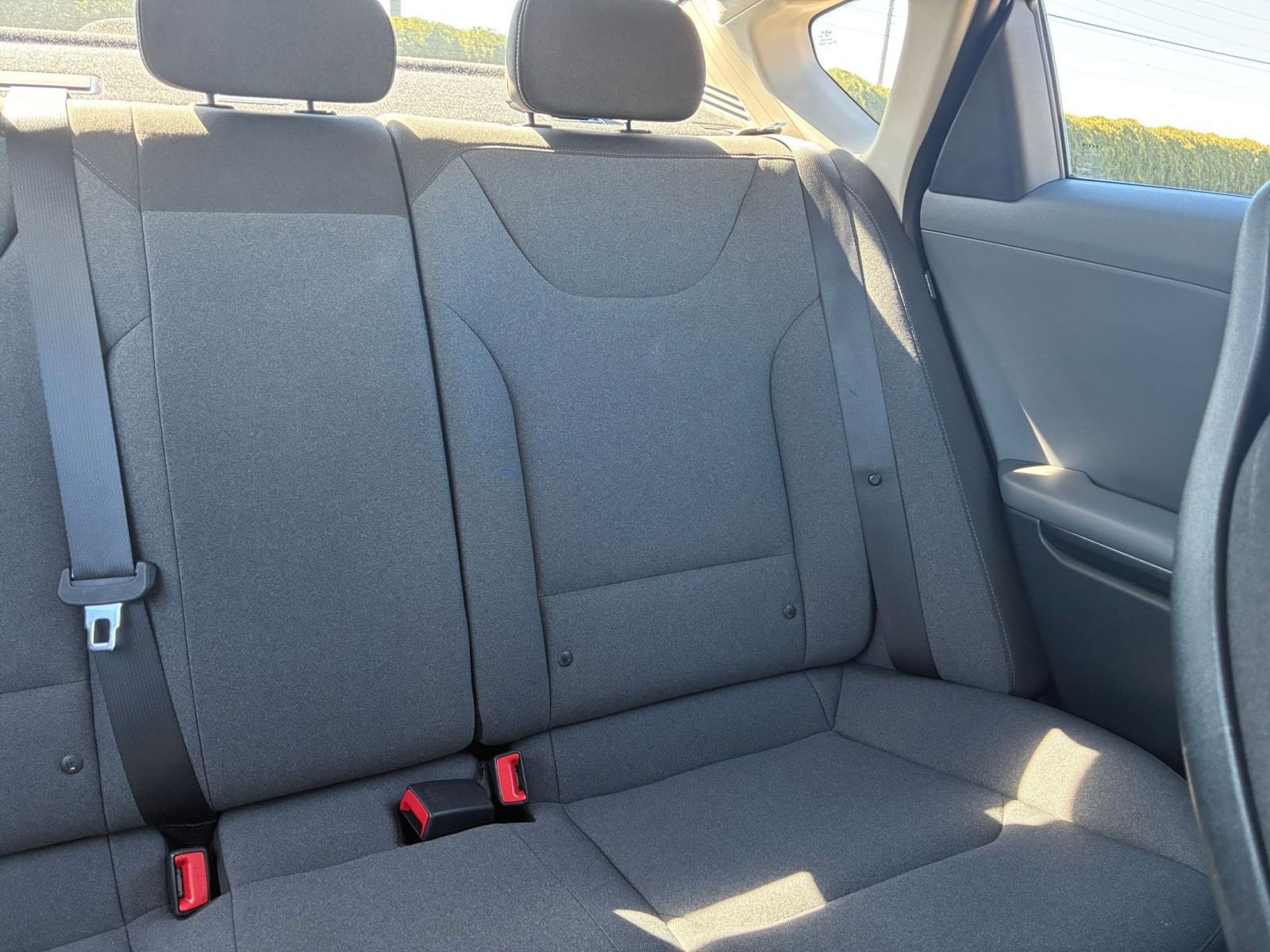 Used 2025 Kia K4 LXS image 36