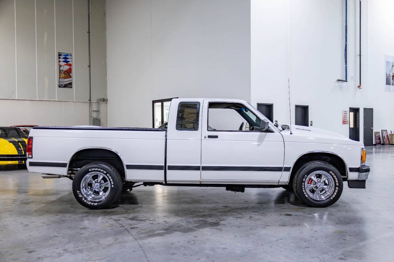 Used 1993 Chevrolet S10 Pickup 2WD Extended Cab image 8