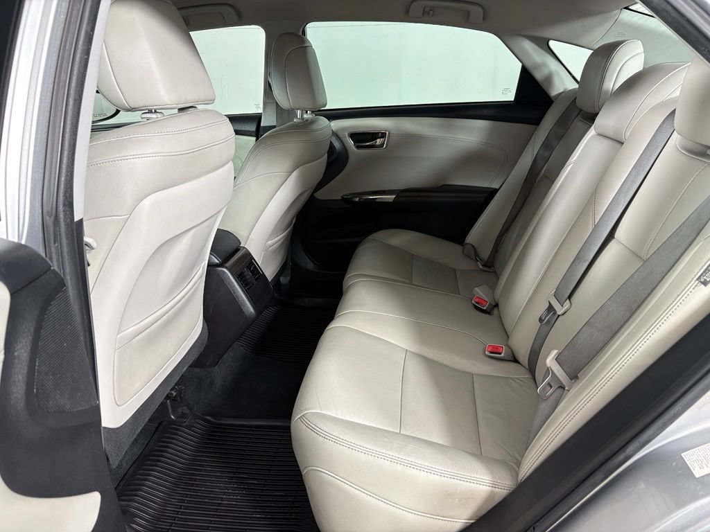 Used 2018 Toyota Avalon XLE w/ All Weather Liner Package FWD image 40
