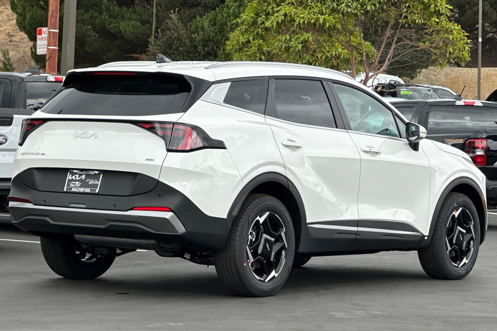 New 2027 Kia Sportage EX AWD/4WD image 4