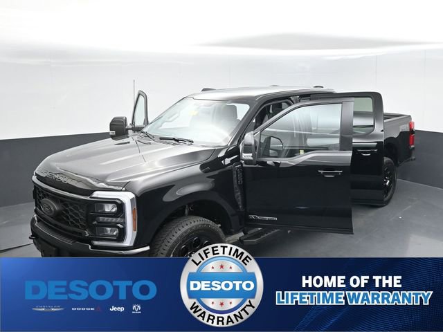 New 2026 Ford F250 Lariat w/ Black Appearance Package image 54