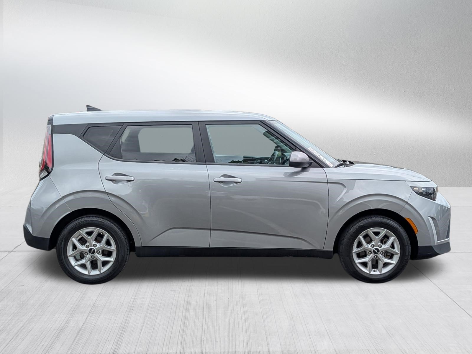 Certified 2023 Kia Soul LX w/ Option Group 015 FWD image 8
