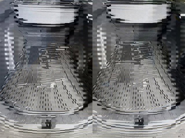 Certified 2025 Toyota RAV4 LE image 24