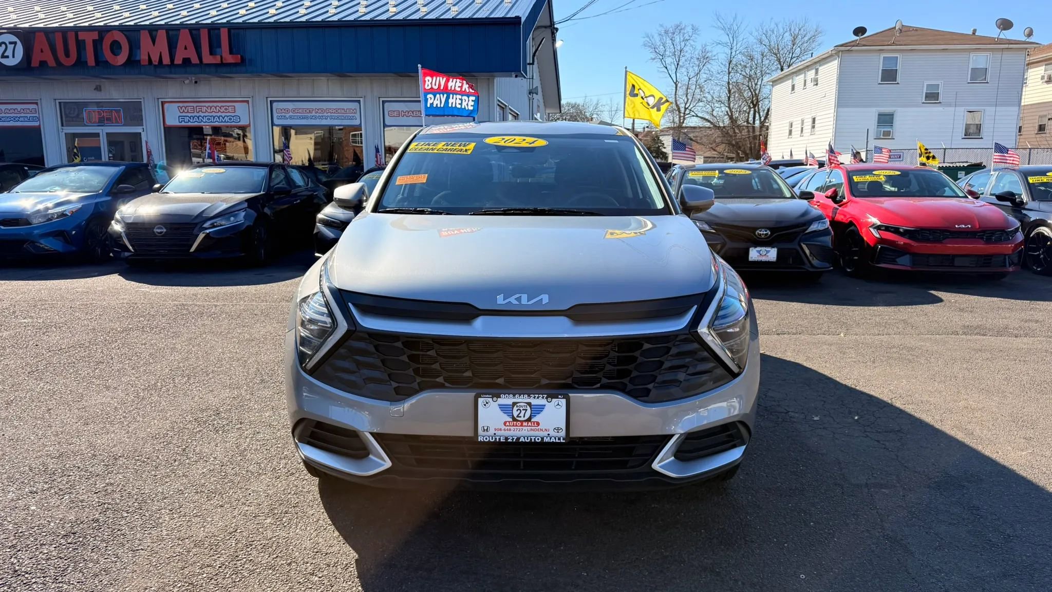 Used 2024 Kia Sportage LX image 3