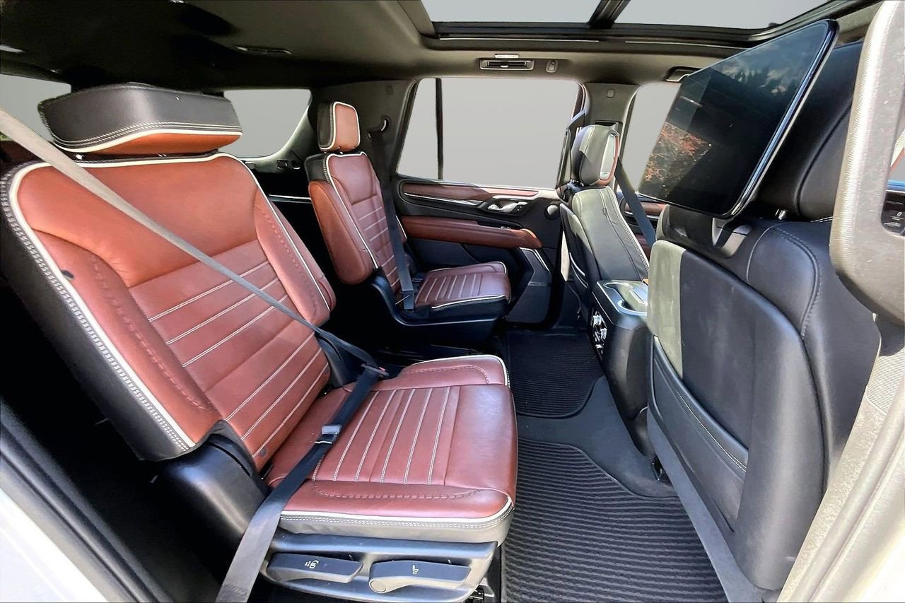 Used 2023 GMC Yukon Denali Ultimate image 25