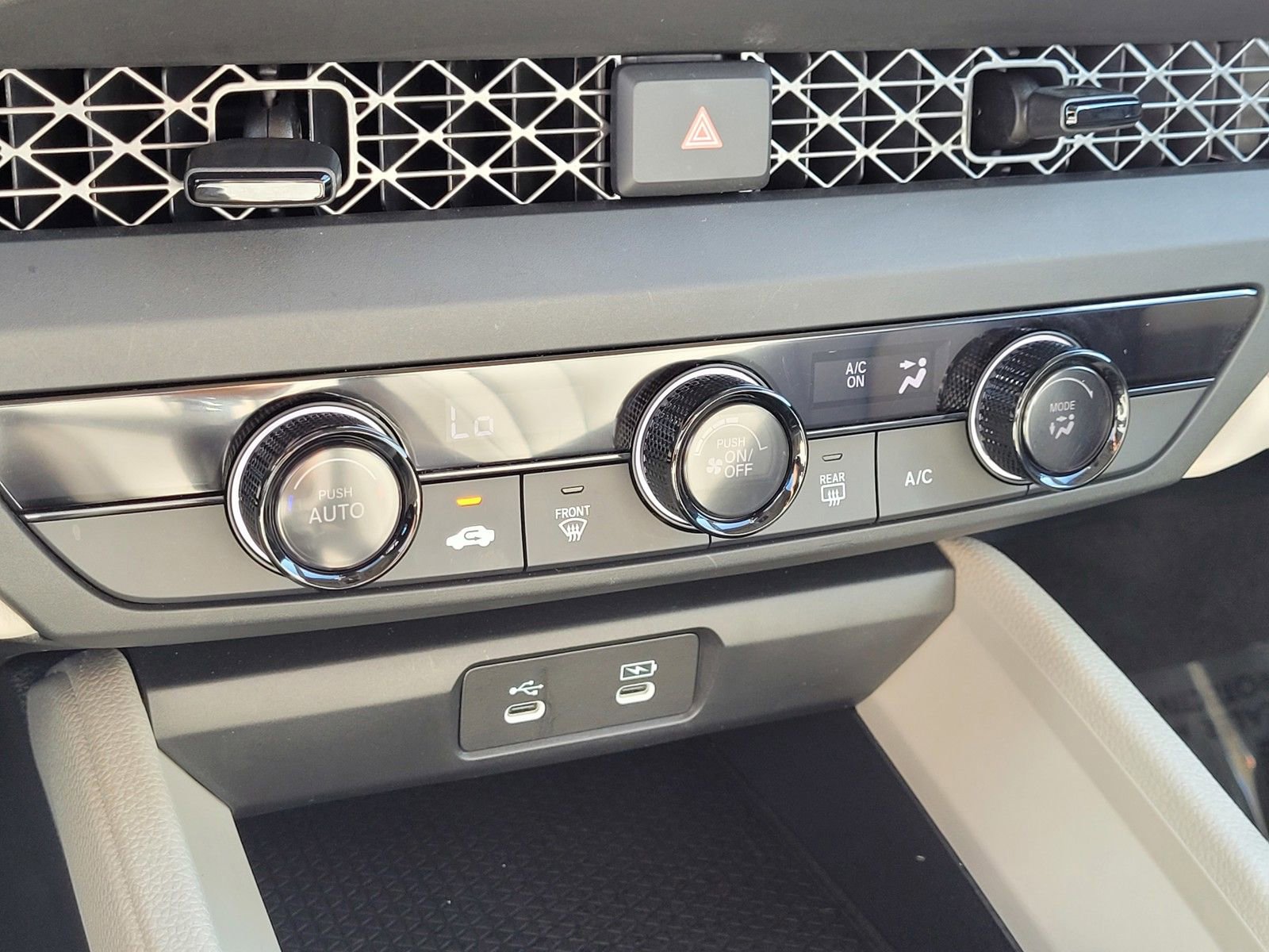 Certified 2025 Honda Accord LX image 25