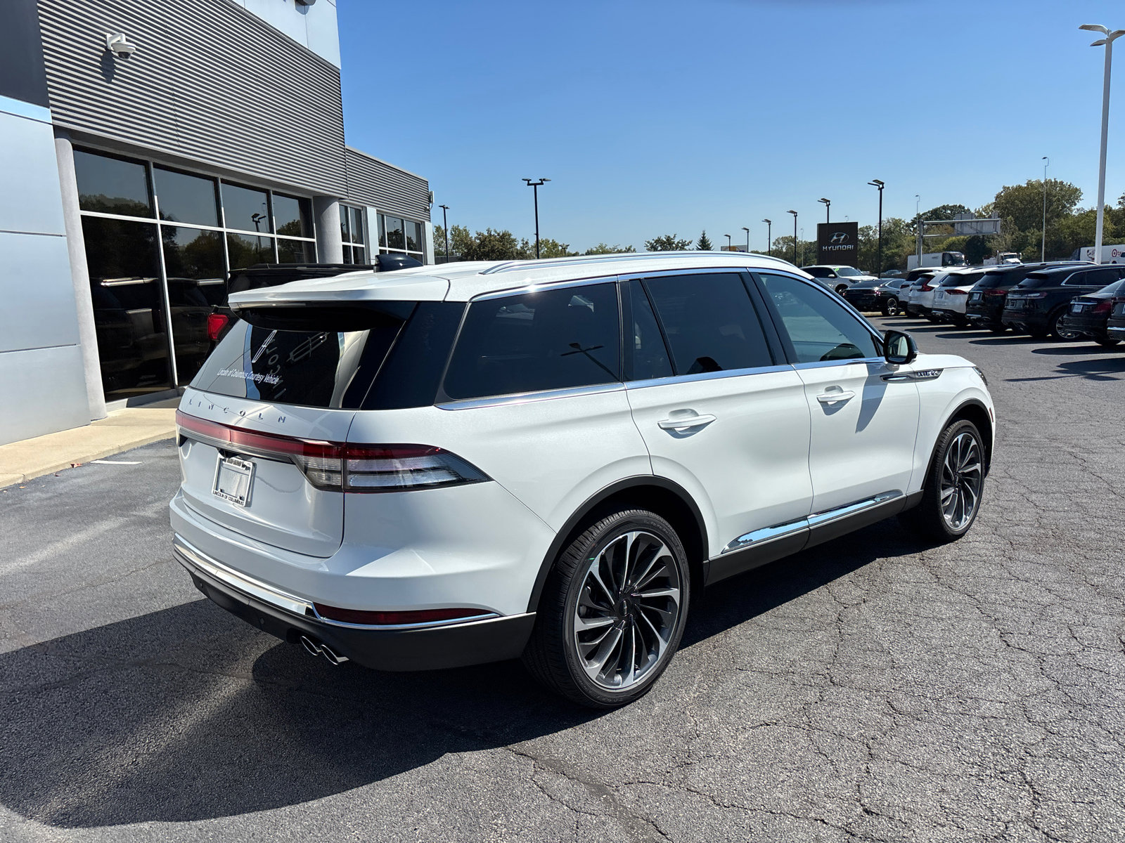 New 2025 Lincoln Aviator Reserve w/ Equipment Group 201A image 7