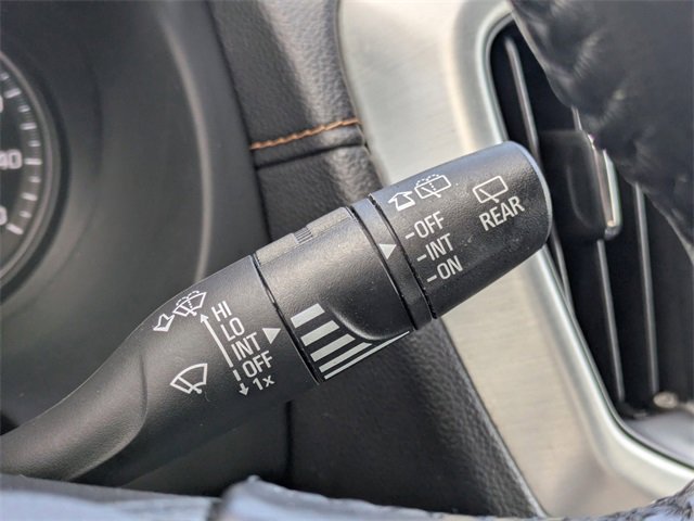 Used 2021 GMC Terrain SLE w/ Driver Convenience Package image 29