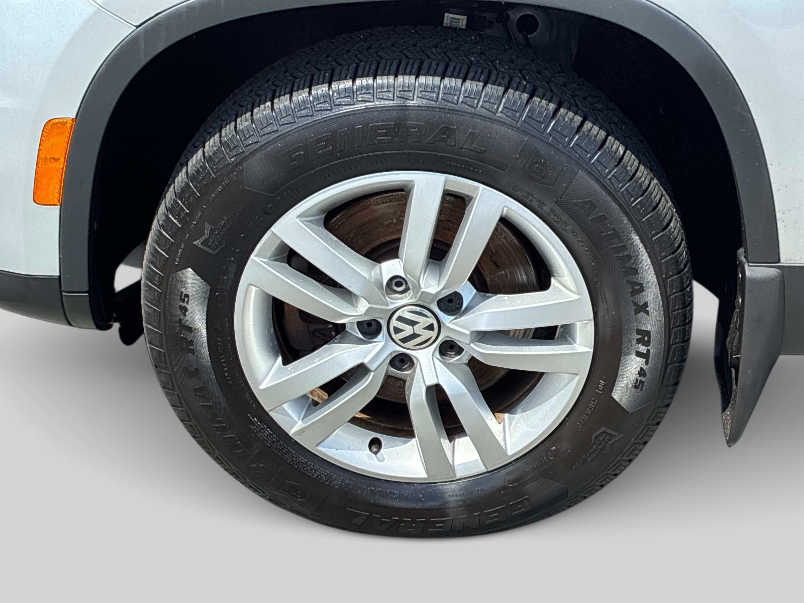 Used 2013 Volkswagen Tiguan S AWD/4WD image 19