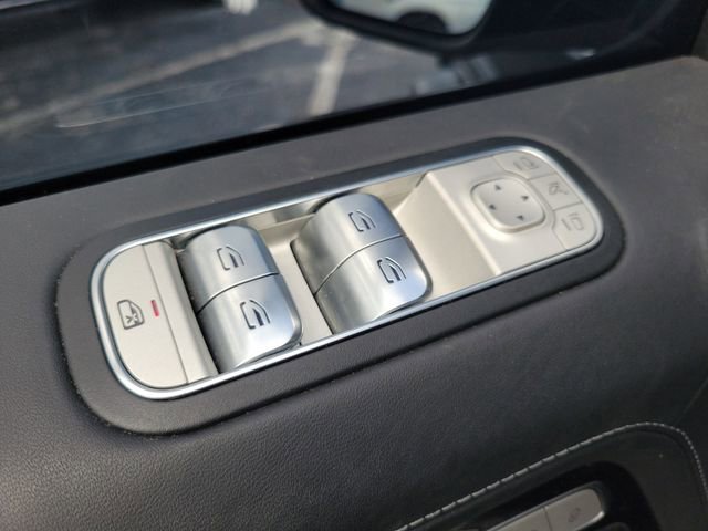Used 2025 Mercedes-Benz G 550 image 16