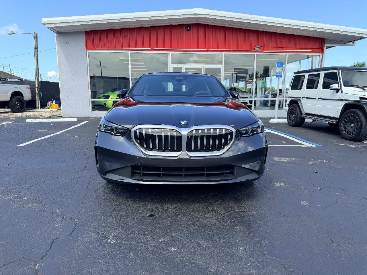 Used 2025 BMW 530i RWD image 2