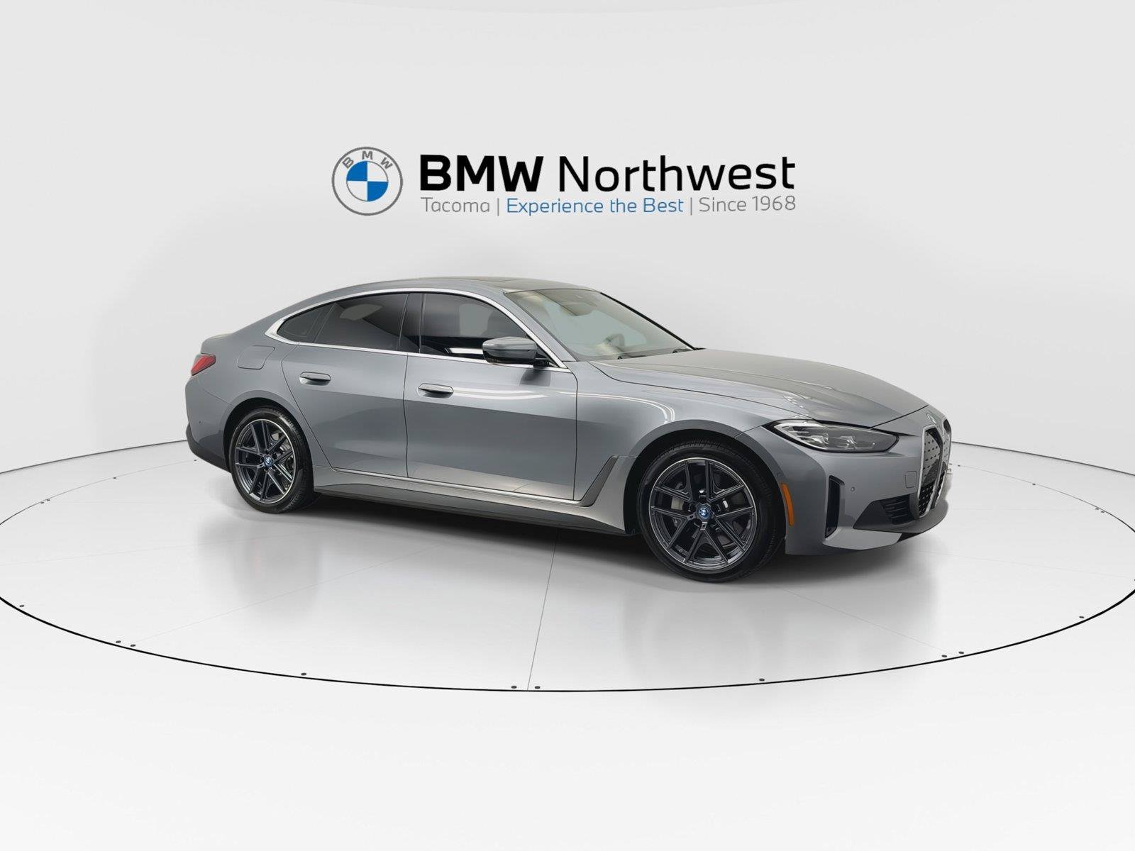 Used 2023 BMW i4 eDrive35 w/ Premium Package RWD image 6