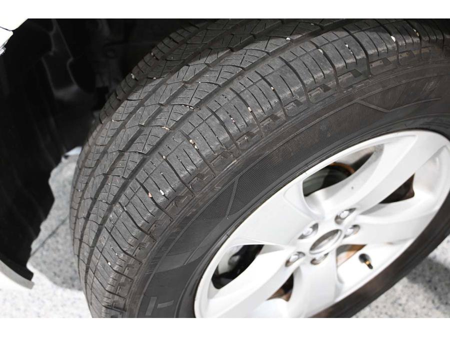 Used 2015 Toyota Sienna L FWD image 11