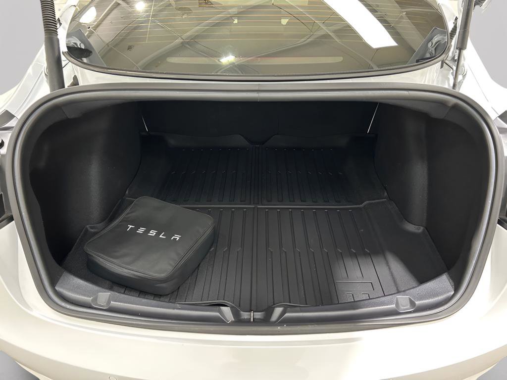 Used 2021 Tesla Model 3 Performance image 27