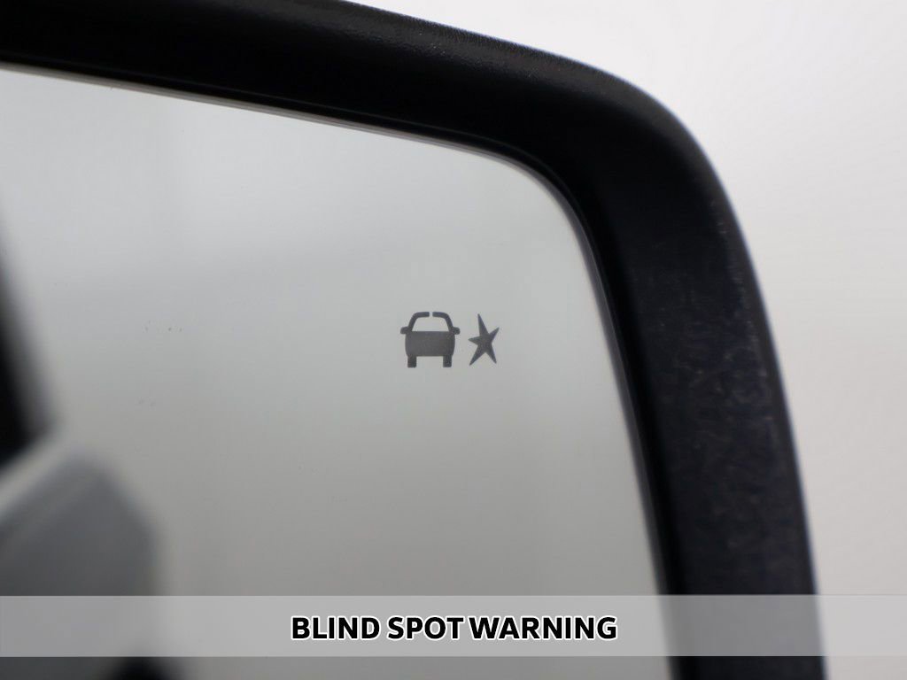 Used 2022 Chevrolet Traverse LT image 4