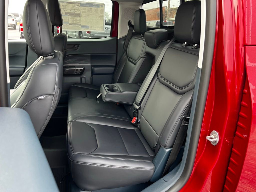 New 2026 Ford Maverick Lariat w/ Black Appearance Package image 16