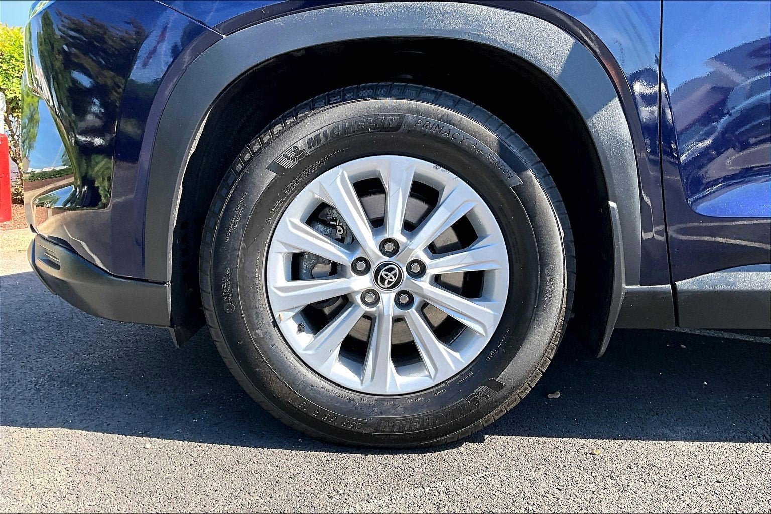 Used 2024 Toyota Grand Highlander AWD image 9