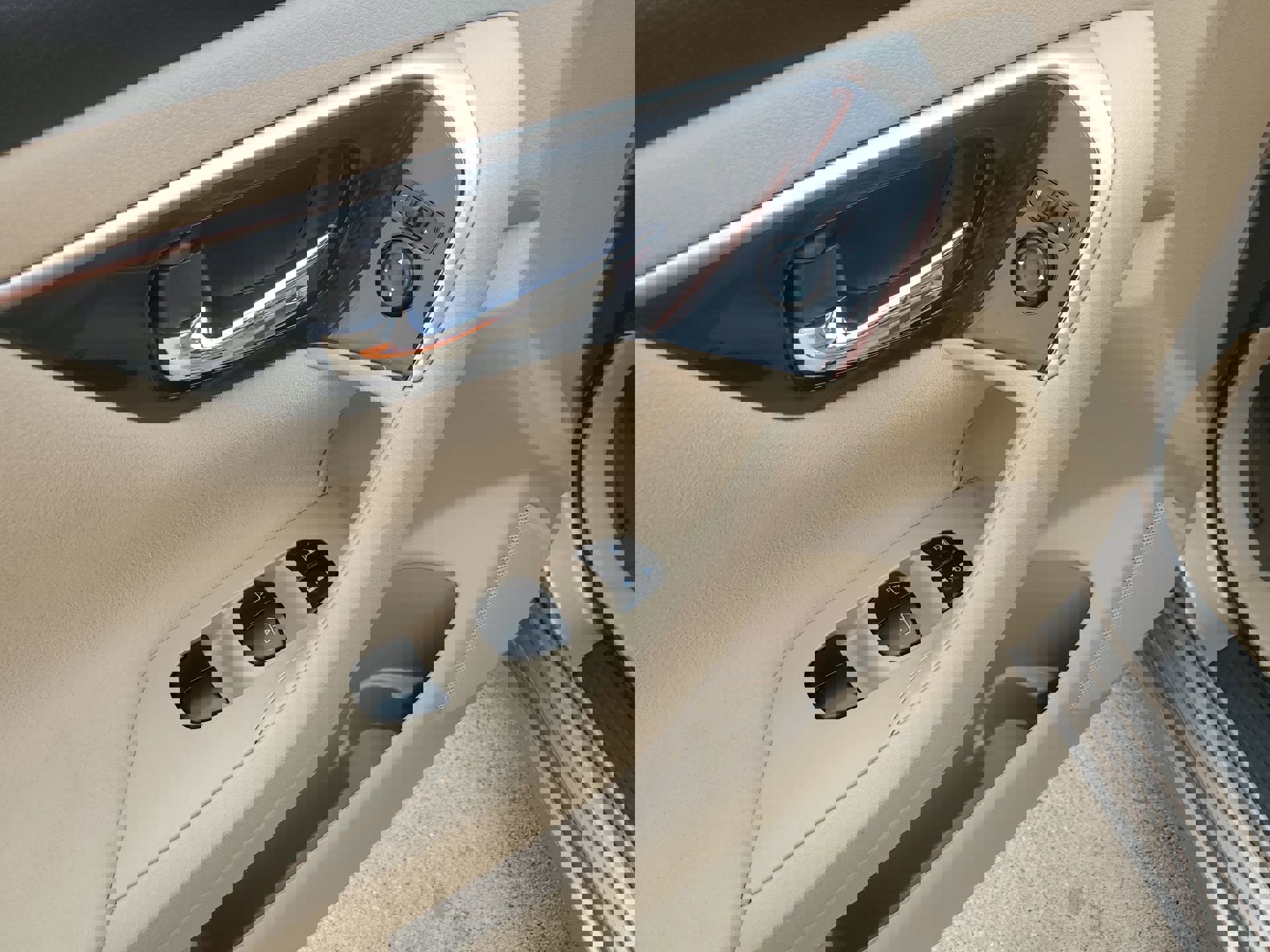 Used 2014 Nissan Altima 2.5 SV w/ Convenience Package image 31