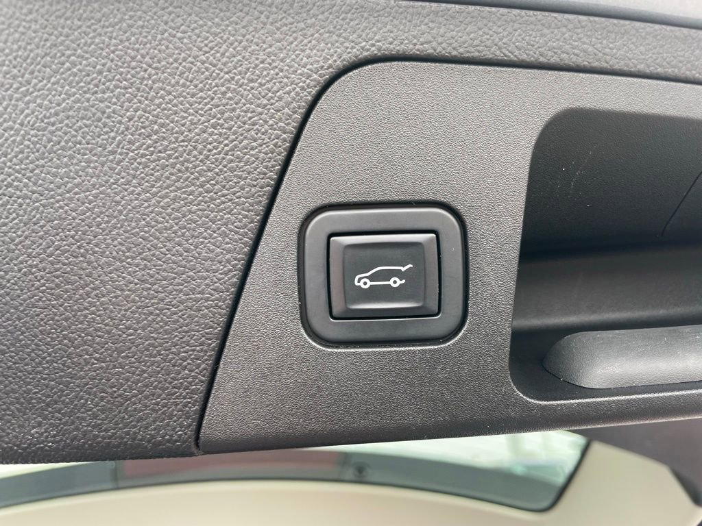 Used 2019 Buick Envision Essence image 34