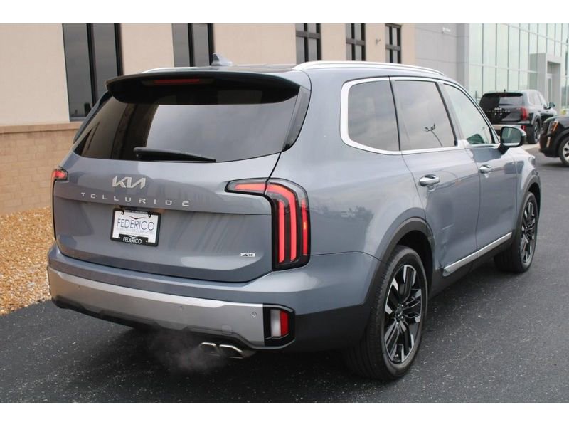 Used 2023 Kia Telluride SX Prestige image 3