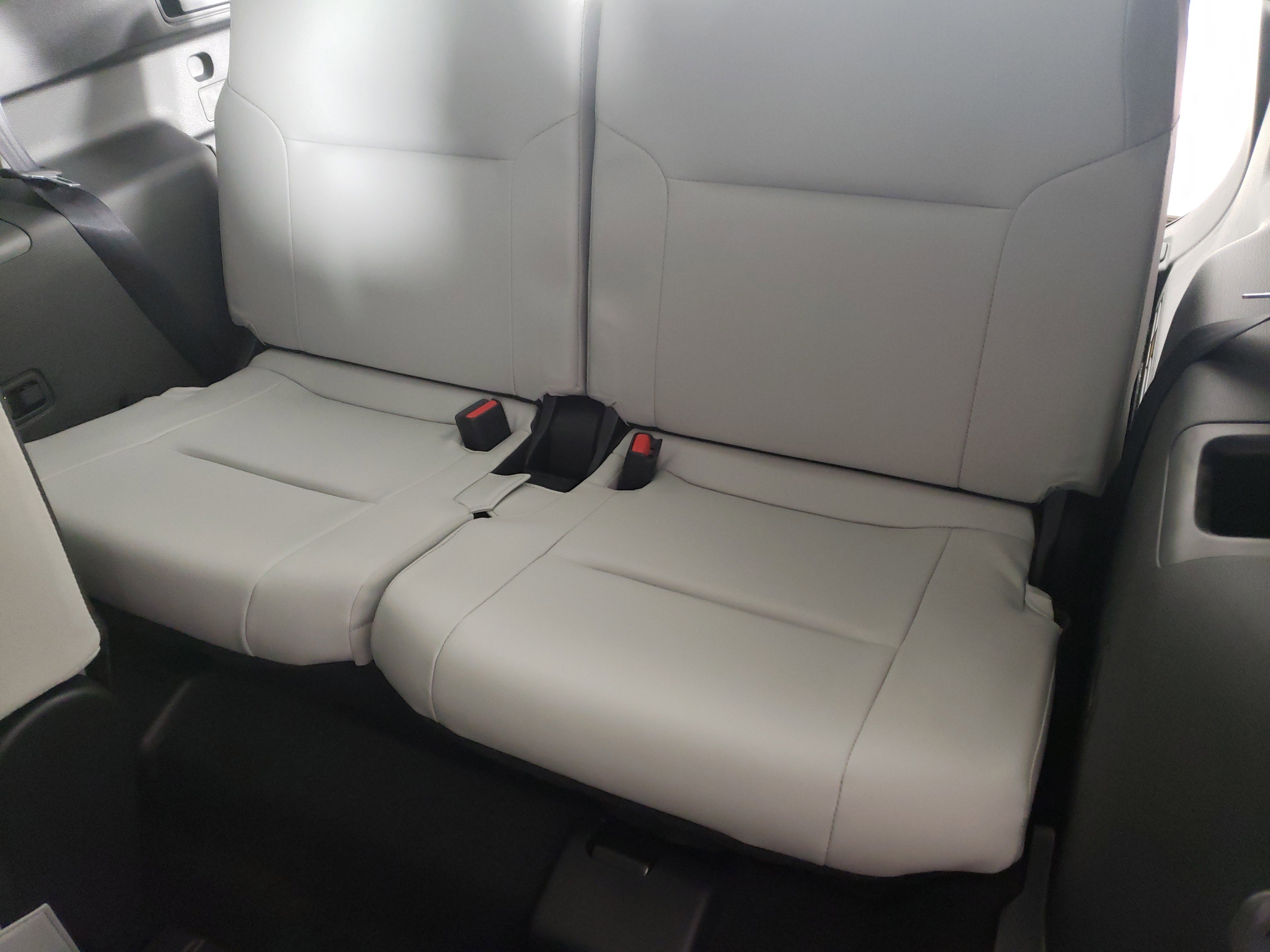 New 2025 Mitsubishi Outlander AWD image 13