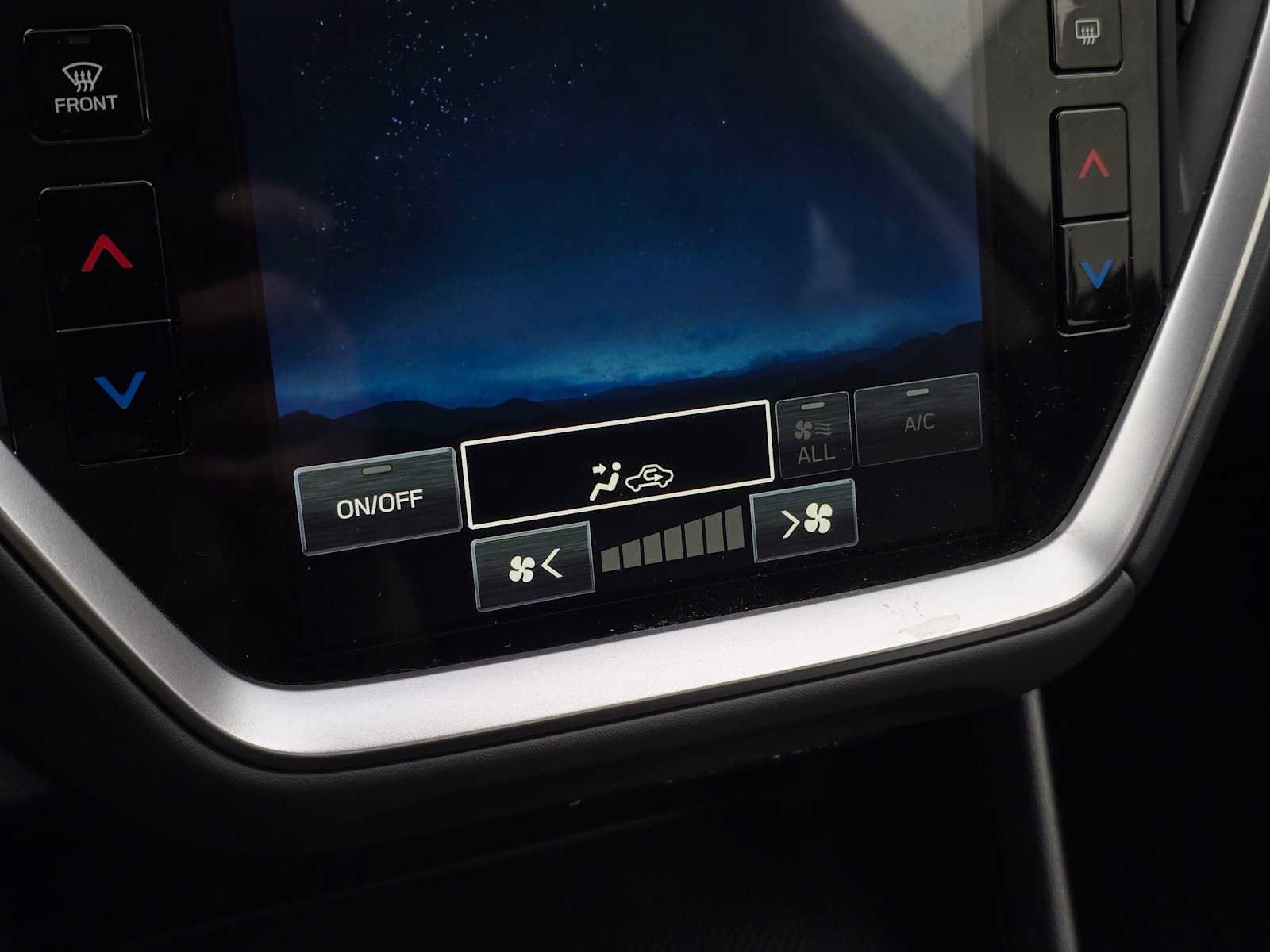 Used 2024 Subaru Crosstrek 2.0i Premium image 29