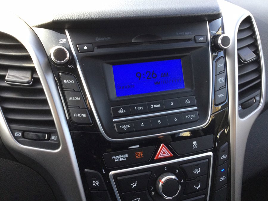 Used 2017 Hyundai Elantra GT image 20