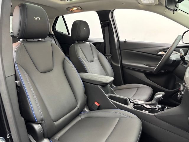 New 2026 Buick Encore GX Sport Touring w/ Advanced Technology Package FWD image 33