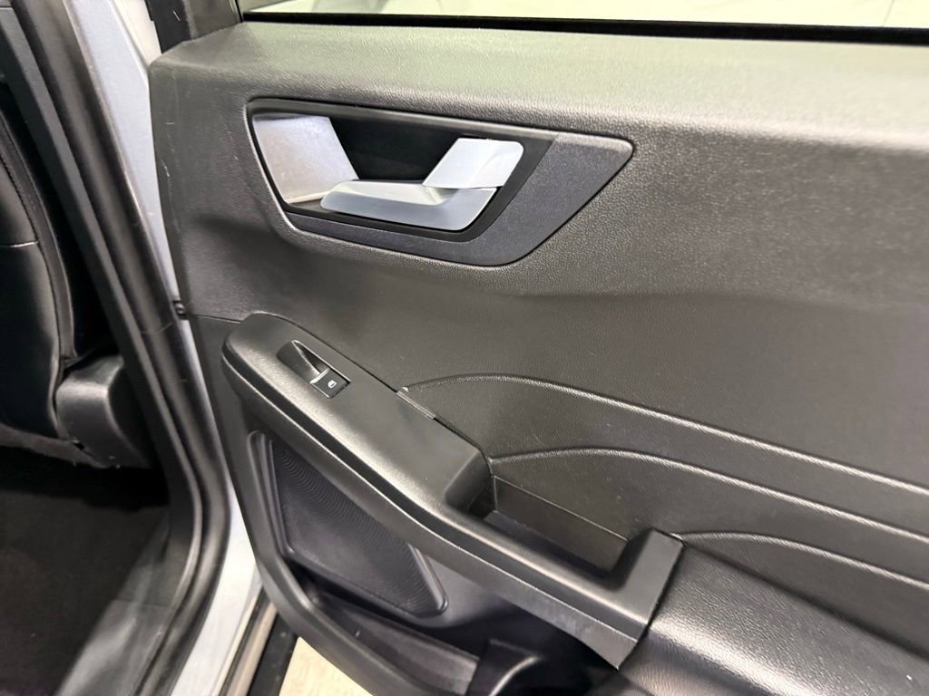 Used 2024 Ford Escape ST-Line image 28