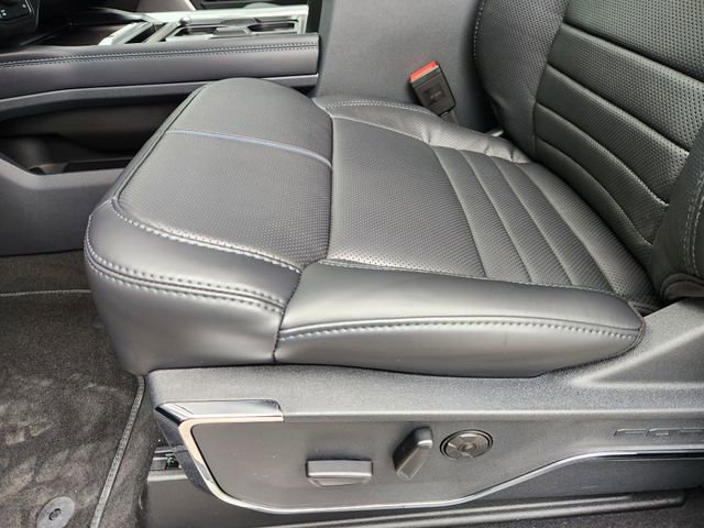 New 2026 Ford F250 Platinum w/ FX4 Off-Road Package image 17