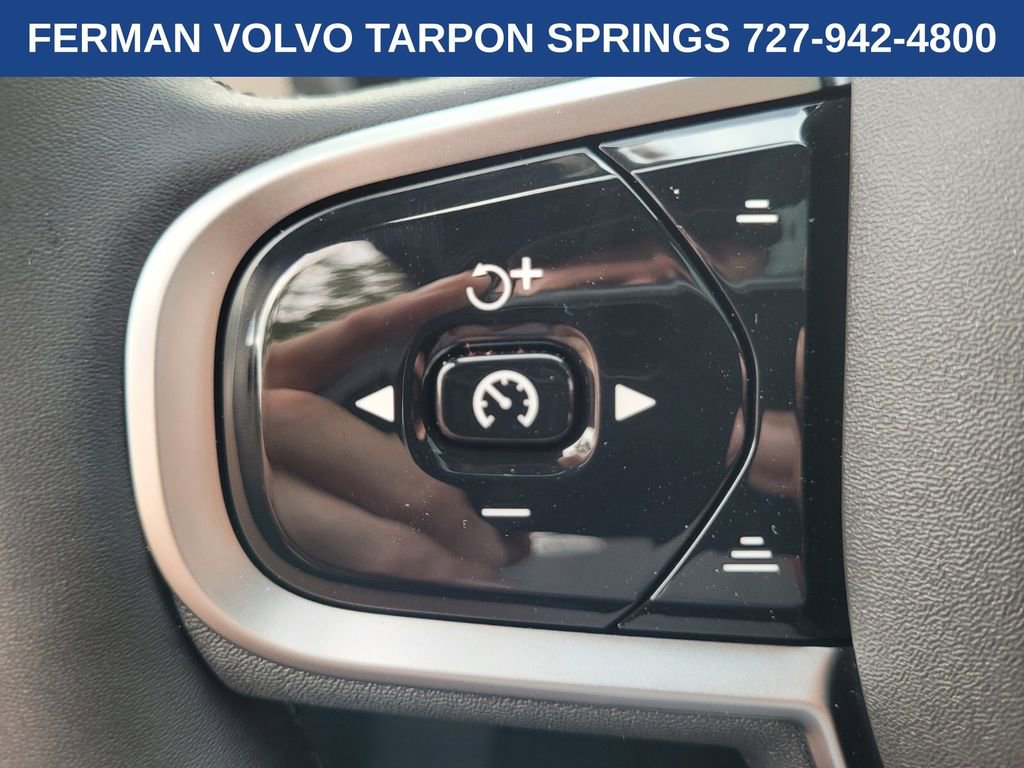 New 2026 Volvo XC90 B6 Plus w/ Protection Package Premier image 32