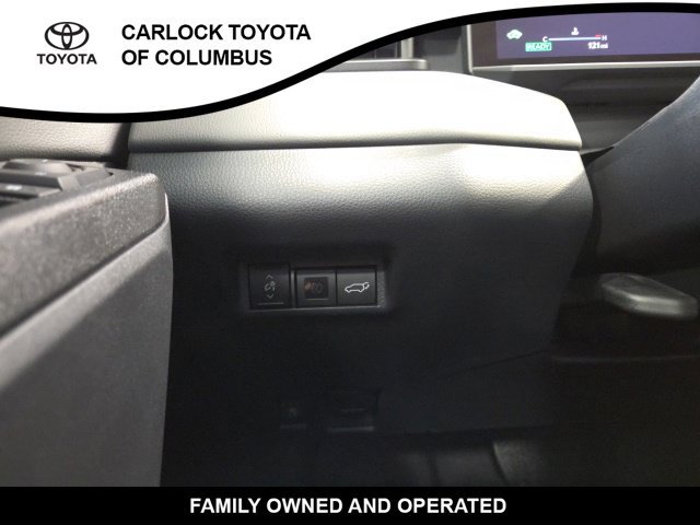 Used 2026 Toyota RAV4 XLE Premium FWD image 24