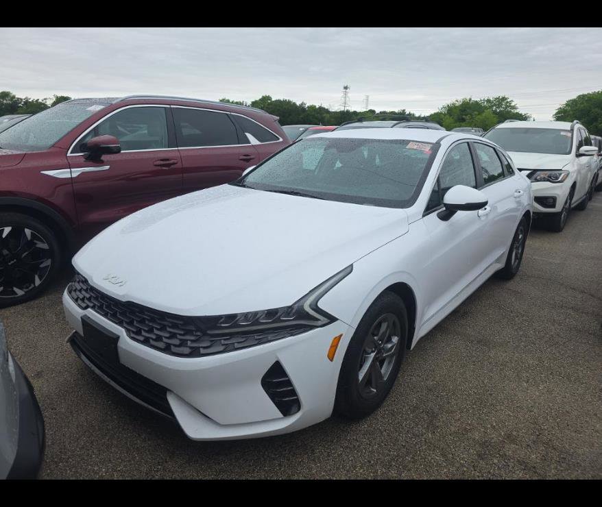 Used 2022 Kia K5 LXS FWD image 2