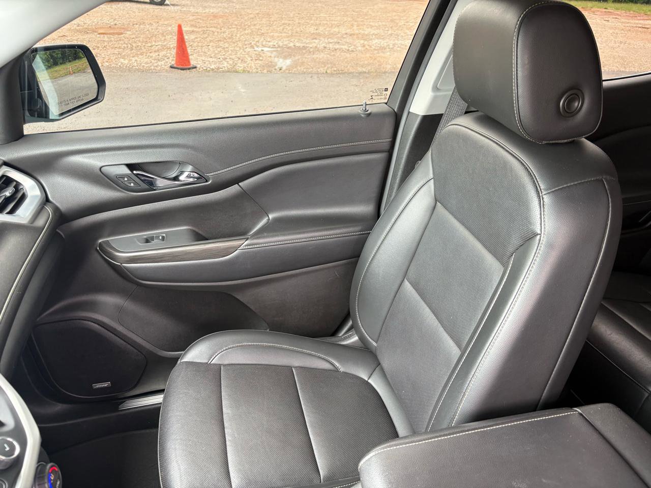 Used 2021 GMC Acadia SLT AWD/4WD image 20