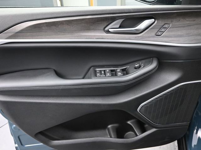 New 2026 Jeep Grand Cherokee L Limited w/ Limited Altitude Package image 12