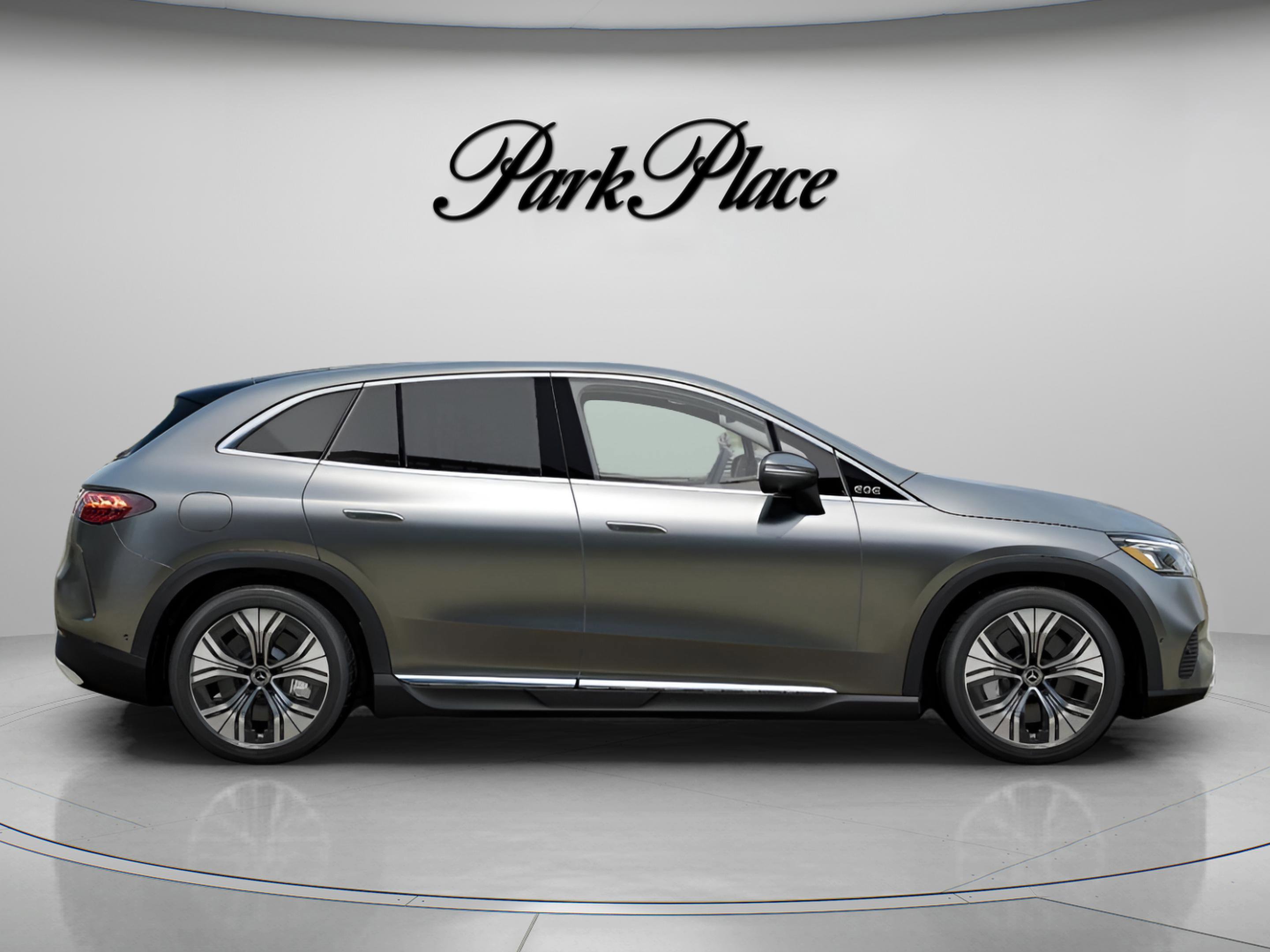 Used 2023 Mercedes-Benz EQE 350+ SUV image 26