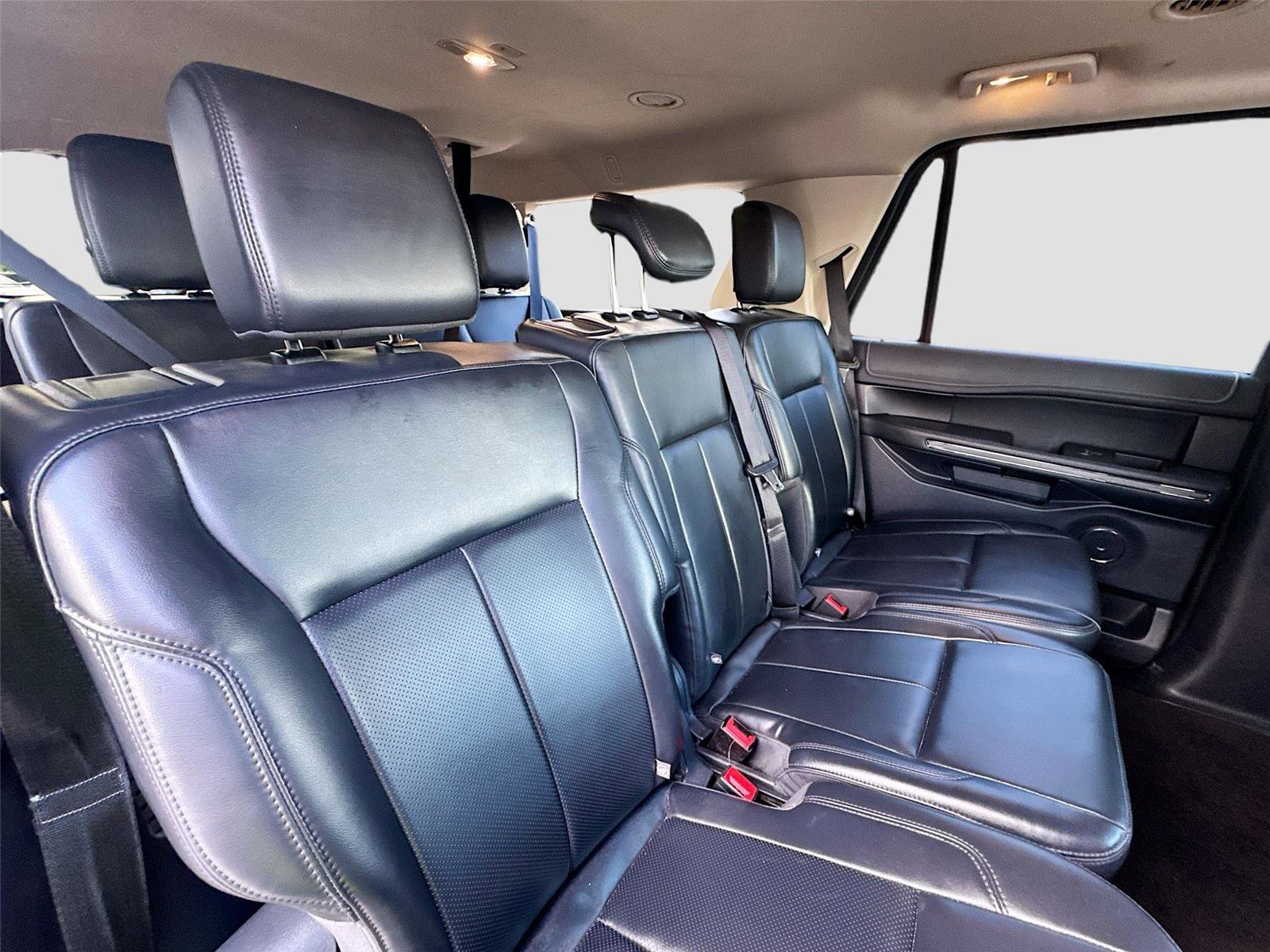 Used 2023 Ford Expedition Max XLT image 28