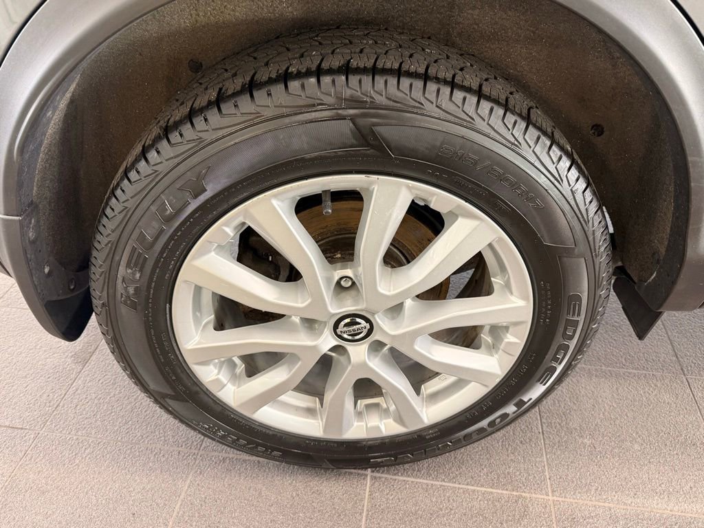 Used 2020 Nissan Rogue Sport SV w/ Technology Package image 38