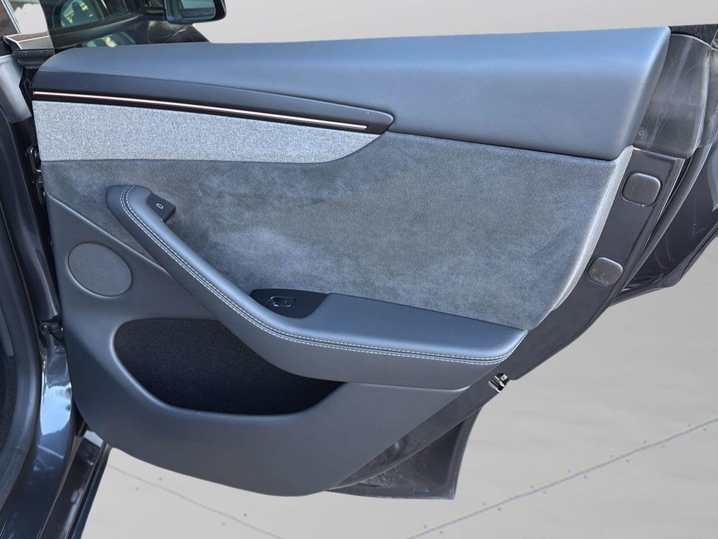 Used 2026 Tesla Model Y 2WD image 29