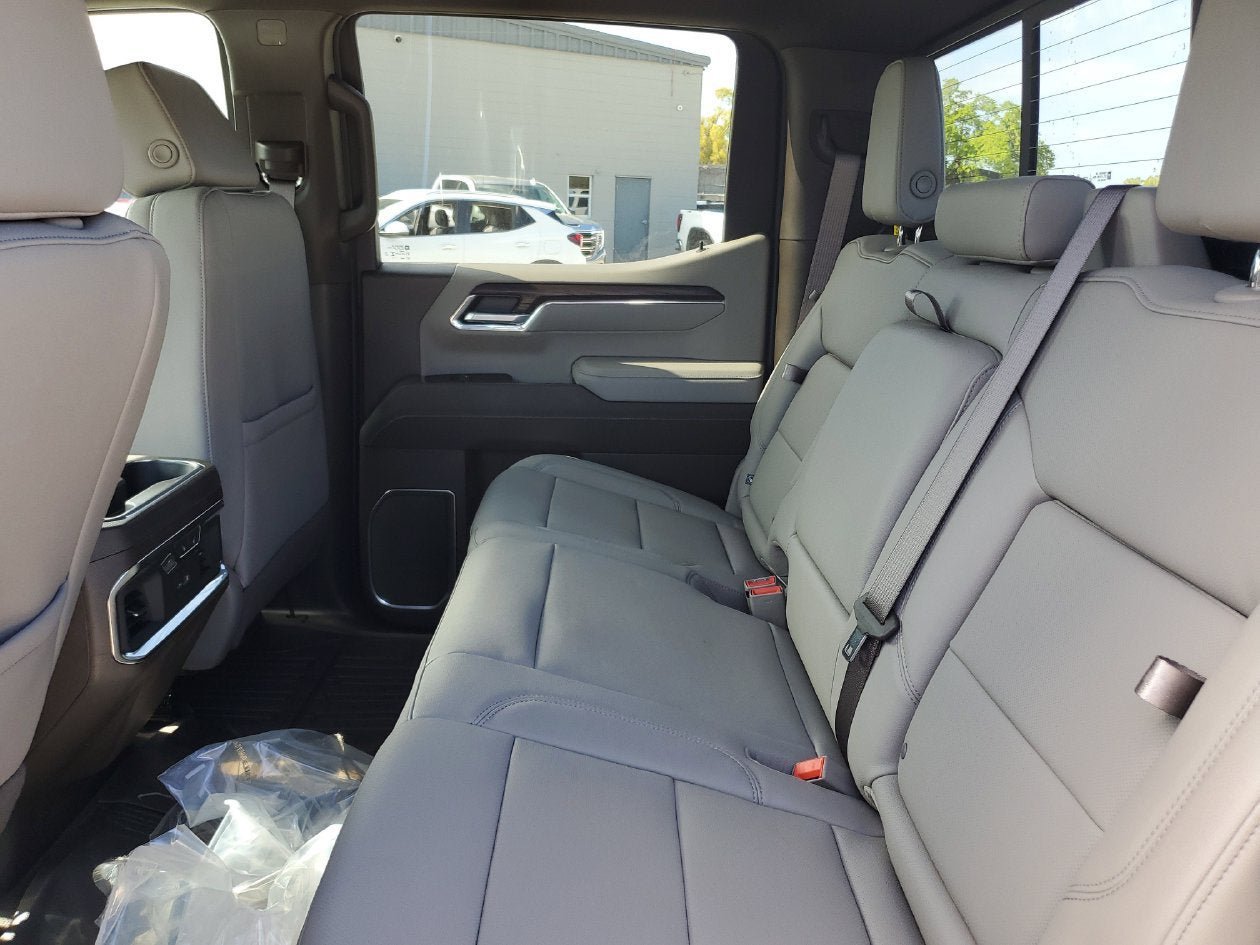 New 2026 GMC Sierra 1500 SLT w/ SLT Premium Plus Package AWD/4WD image 12